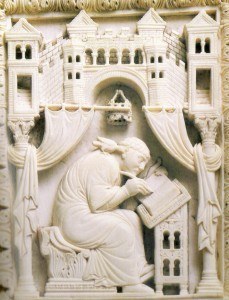 19, Cubierta de marfil de un libro del S. X, en donde aparace San Gregorio Magno y su scriptorium 19, Cubierta de marfil de un libro del S. X, en donde aparace San Gregorio Magno y su scriptorium