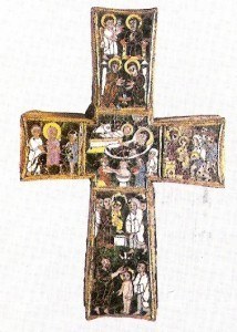 33 Cruz esmalta de S. IX, Capilla de Letrán, usaban imagenes para los pobladores analfabetos