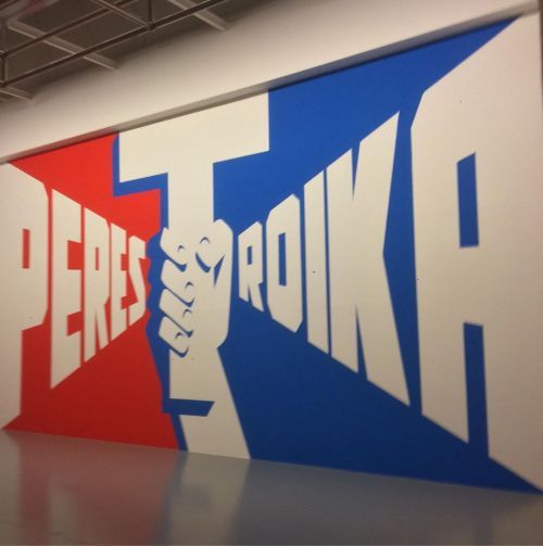 perestroika-y-glasnov-instagram-mathew-left-handed